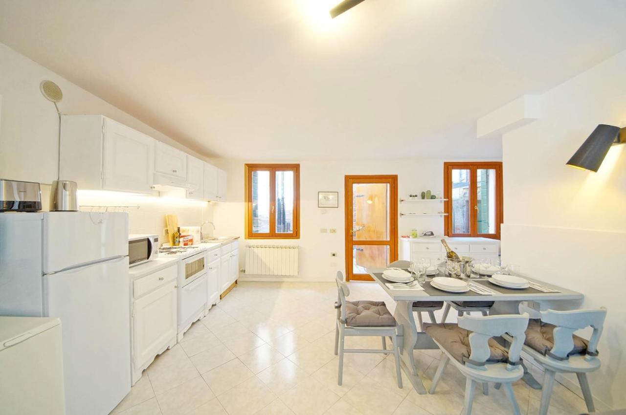 Gondola View Apartment Βενετία Εξωτερικό φωτογραφία